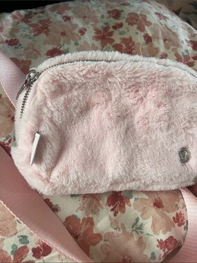 Pink fluffly lulu crossbody